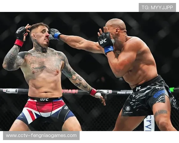 汤姆·阿斯皮纳尔因严重戳眼卫冕战裁定无结果，保留重量级金腰带